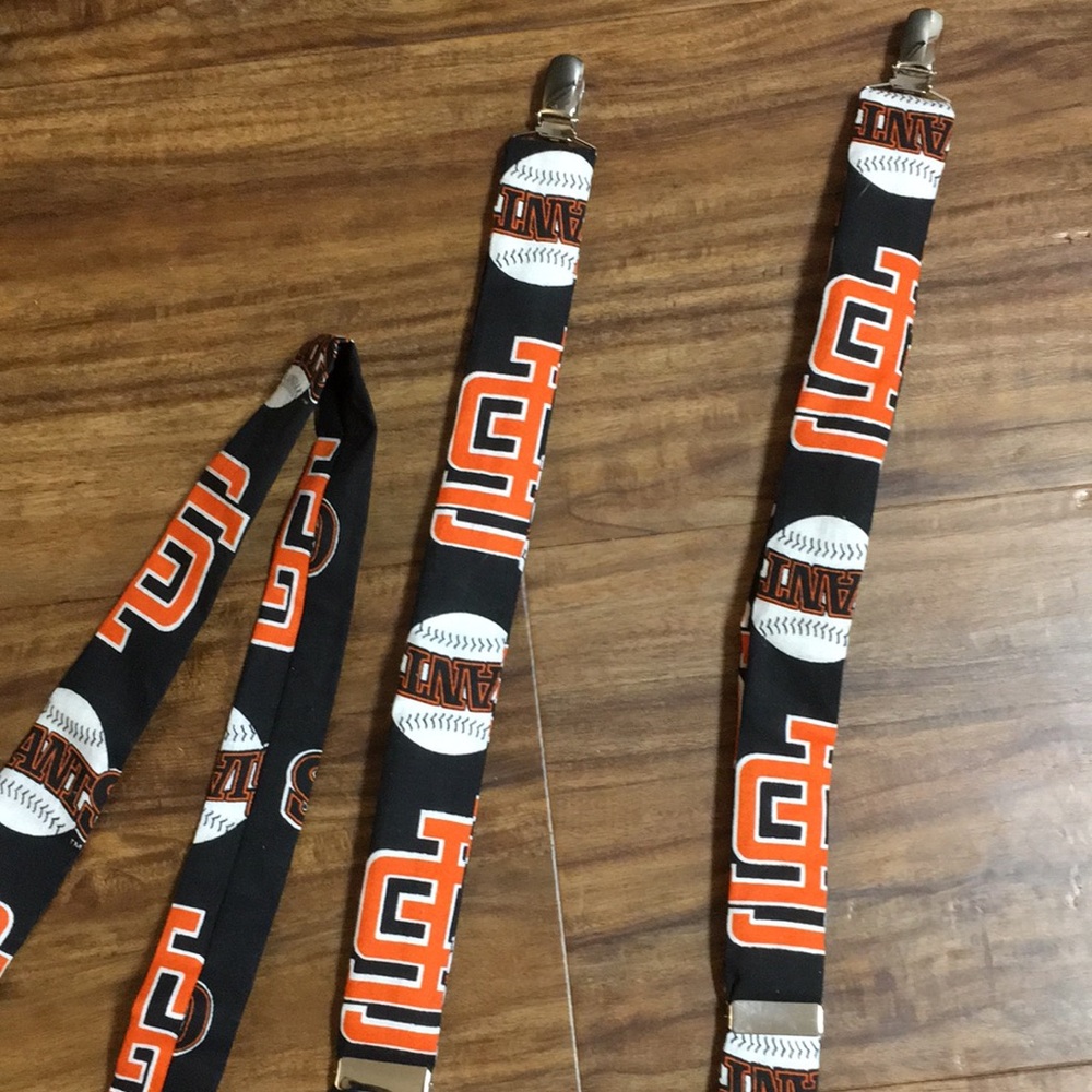 San Francisco Giants Necktie & Suspenders Set